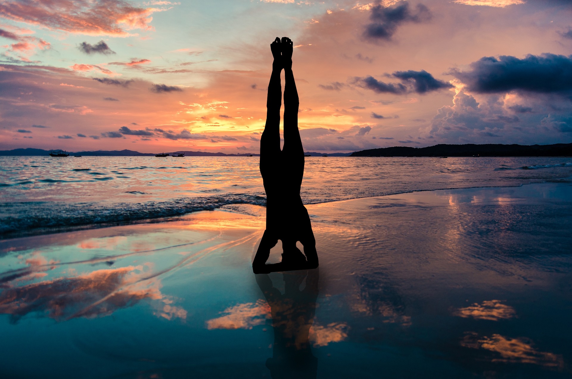 yoga_stand_in_hands_silhouette_2149407.jpg